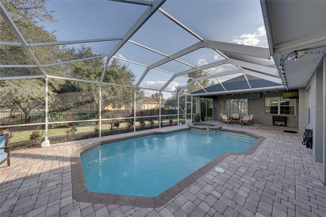 6810 LUANA LANE, Seffner, FL 33584