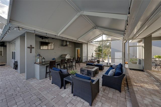 6810 LUANA LANE, Seffner, FL 33584