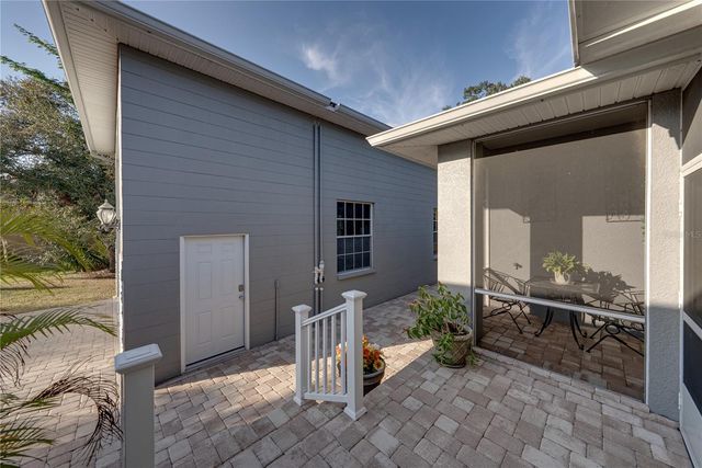 6810 LUANA LANE, Seffner, FL 33584