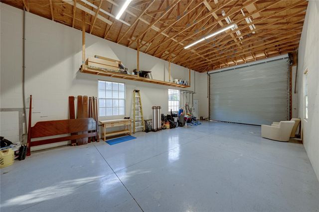 6810 LUANA LANE, Seffner, FL 33584