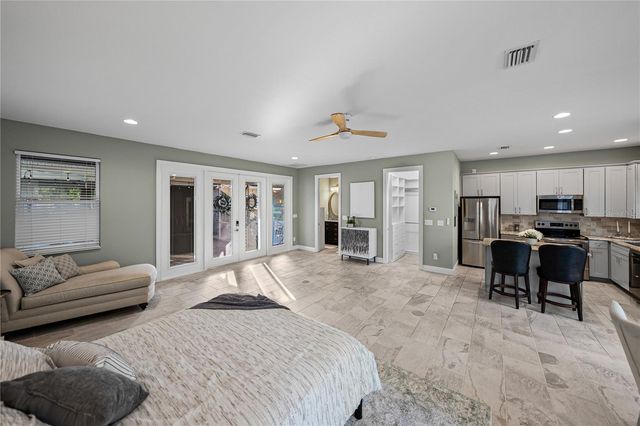 6810 LUANA LANE, Seffner, FL 33584