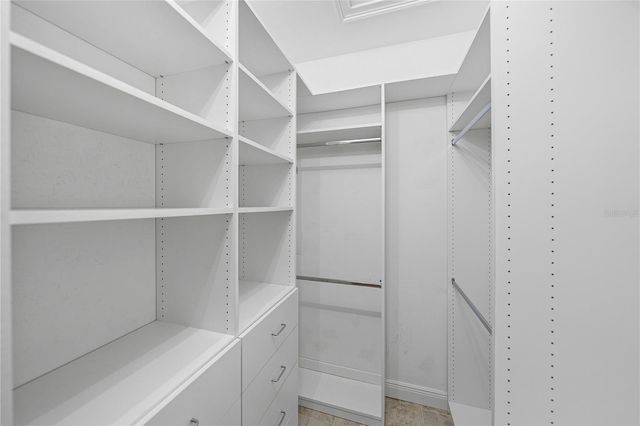 6810 LUANA LANE, Seffner, FL 33584