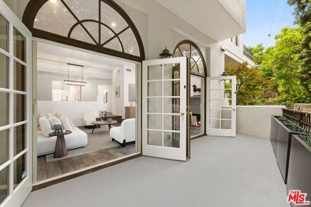 14100 Dickens Street 2, Sherman Oaks, CA 91423