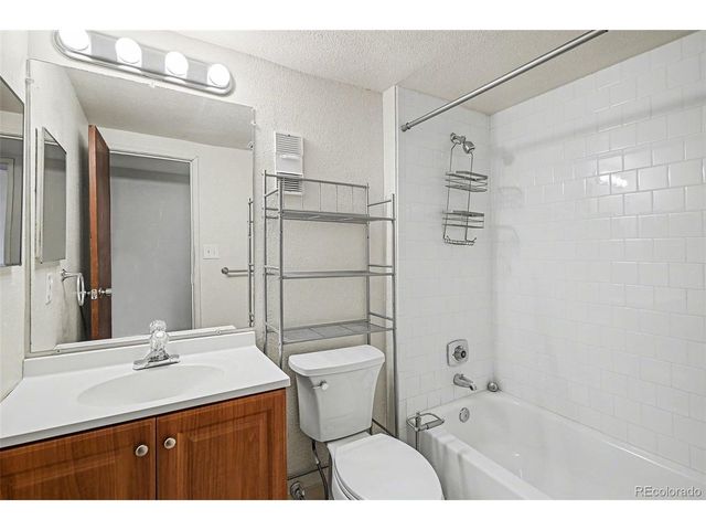 14142 E Colorado Dr 101, Aurora, CO 80012