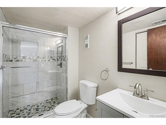 14142 E Colorado Dr 101, Aurora, CO 80012