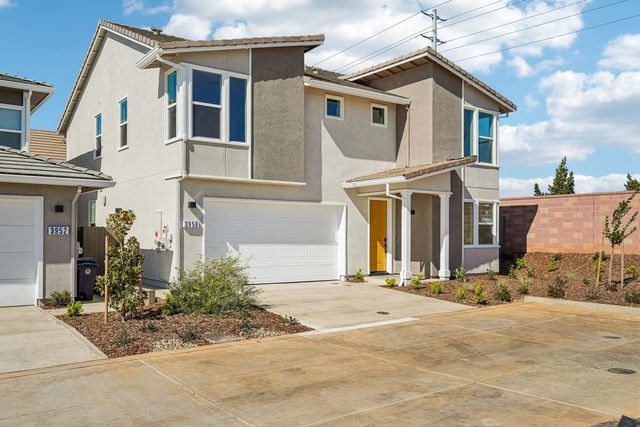 3950 Aura Way, Rancho Cordova, CA 95742