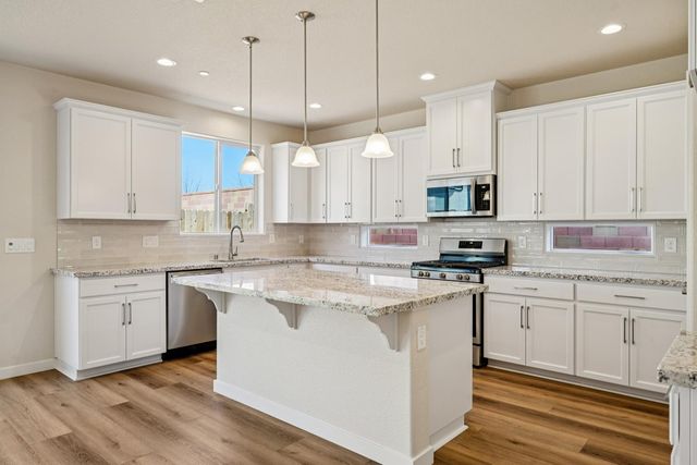3950 Aura Way, Rancho Cordova, CA 95742