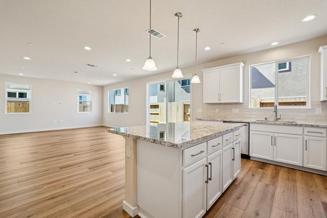 3950 Aura Way, Rancho Cordova, CA 95742