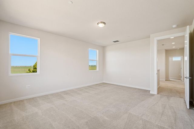 3950 Aura Way, Rancho Cordova, CA 95742