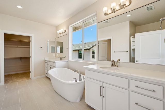 3950 Aura Way, Rancho Cordova, CA 95742