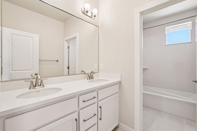 3950 Aura Way, Rancho Cordova, CA 95742