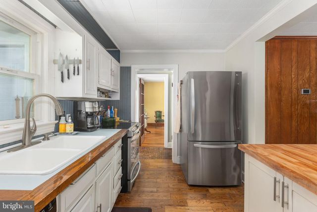1372 COURTHOUSE RD, Stafford, VA 22554