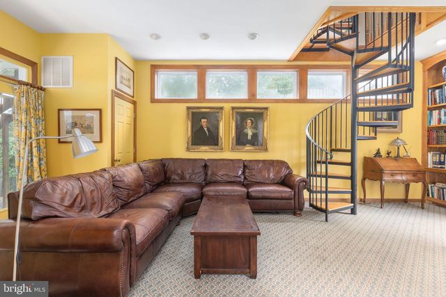 1372 COURTHOUSE RD, Stafford, VA 22554