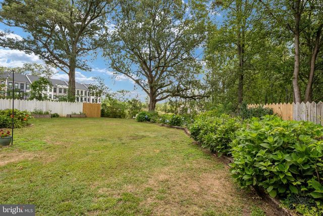 1372 COURTHOUSE RD, Stafford, VA 22554