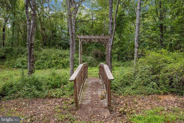1372 COURTHOUSE RD, Stafford, VA 22554