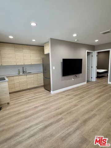 15846 Kalisher Street, Granada Hills (los Angeles), CA 91344
