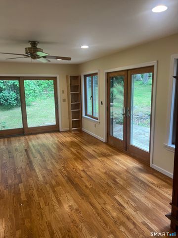 7 Laurel Road, Ellington, CT 06029