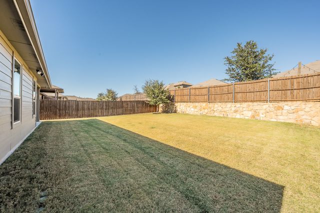 1216 Kerrville Lane, Weatherford, TX 76087