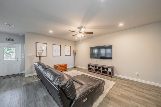 1216 Kerrville Lane, Weatherford, TX 76087