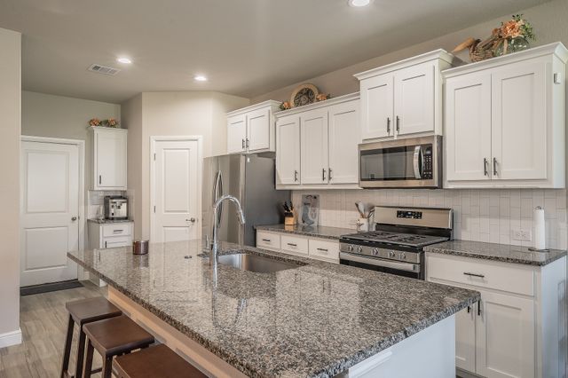 1216 Kerrville Lane, Weatherford, TX 76087