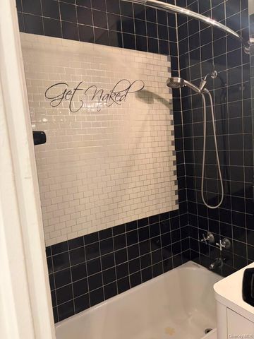 99-60 63rd Road 1H, Rego Park, NY 11374