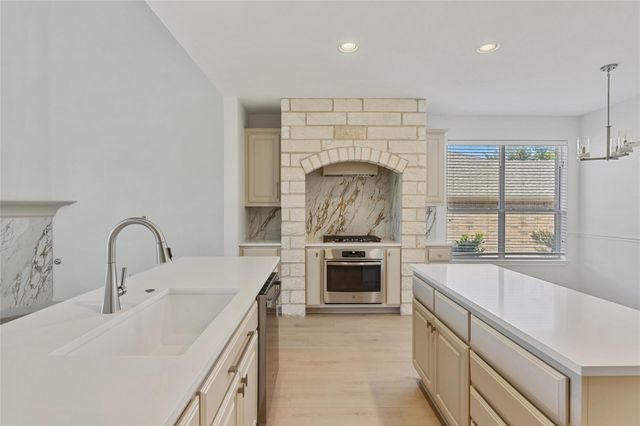 299 Limestone TRL, Austin, TX 78737