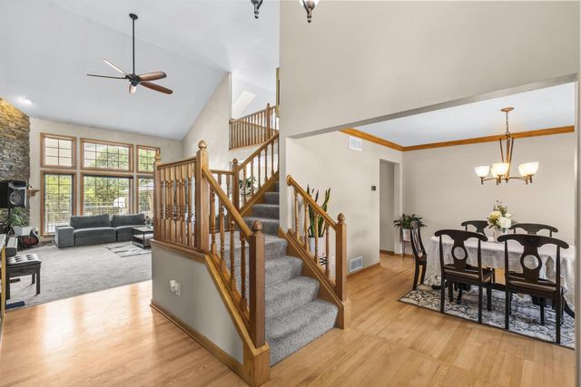 13600 W Eagle TRACE, New Berlin, WI 53151
