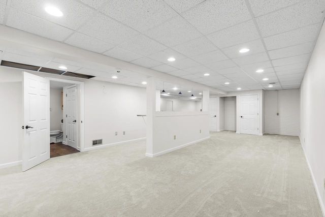 13600 W Eagle TRACE, New Berlin, WI 53151