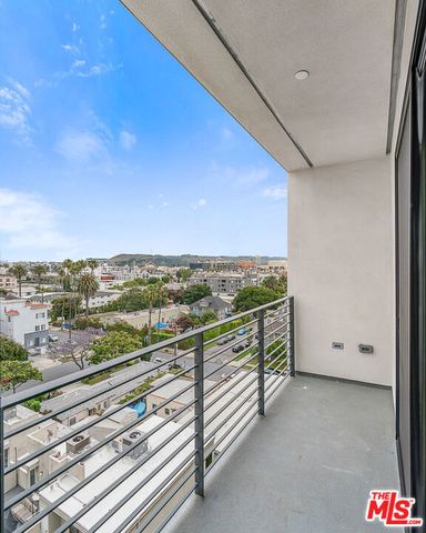 3688 Overland Avenue PH12, Los Angeles, CA 90034