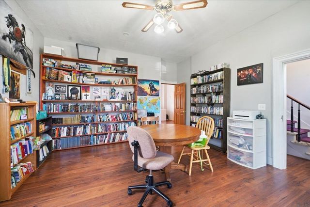 922 3rd Avenue, Ackley, IA 50601