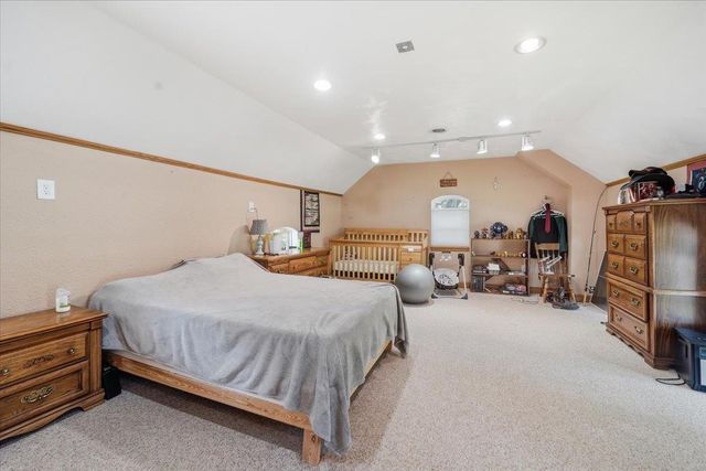 922 3rd Avenue, Ackley, IA 50601
