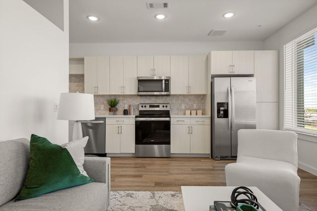 6324 N Lamar BLVD 313, Austin, TX 78752