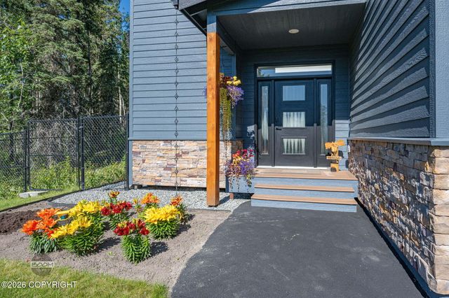 27615 Eagle River Road, Eagle River, AK 99577