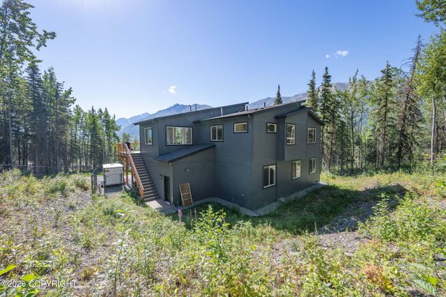 27615 Eagle River Road, Eagle River, AK 99577