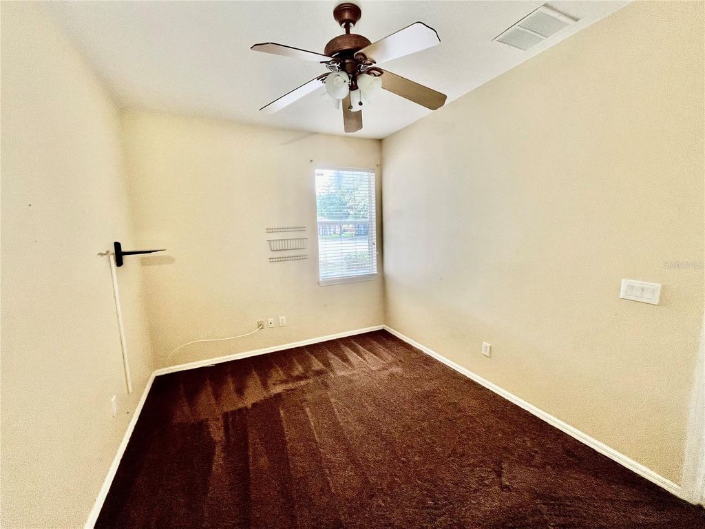 Image 15 of property listing at 919 MAGNOLIA BLOSSOM COURT, Apopka, FL 32712