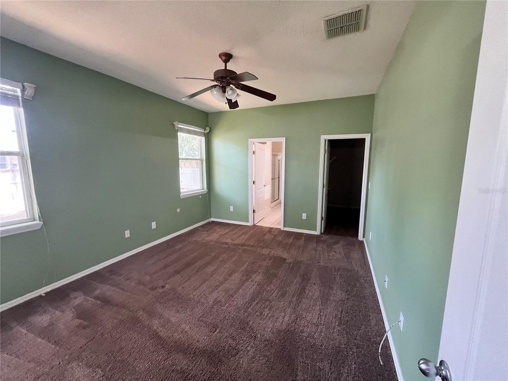 Image 10 of property listing at 919 MAGNOLIA BLOSSOM COURT, Apopka, FL 32712