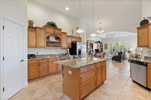 1116 RUSSELL LOOP, The Villages, FL 32162