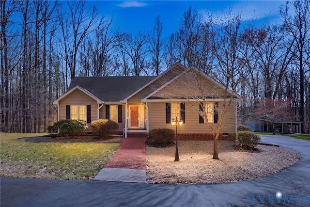 1840 Fairpine Dr, Powhatan, VA 23139