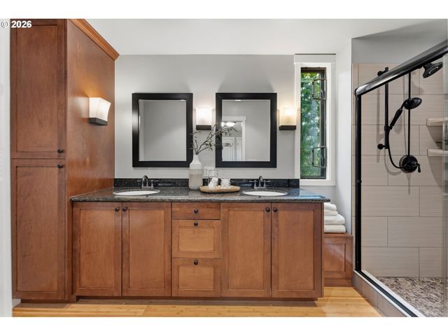12395 Nw BIG FIR Cir, Portland, OR 97229