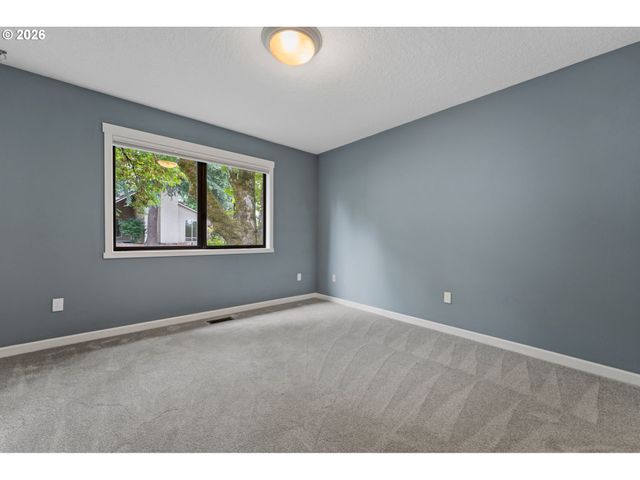 12395 Nw BIG FIR Cir, Portland, OR 97229