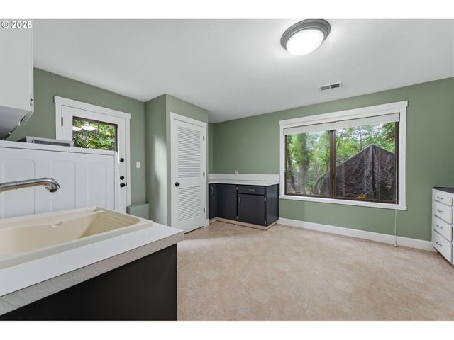 12395 Nw BIG FIR Cir, Portland, OR 97229
