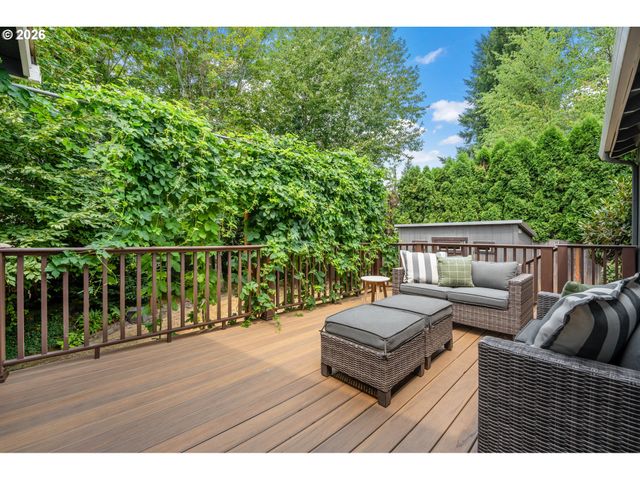 12395 Nw BIG FIR Cir, Portland, OR 97229