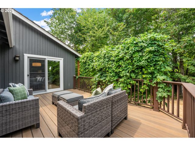 12395 Nw BIG FIR Cir, Portland, OR 97229