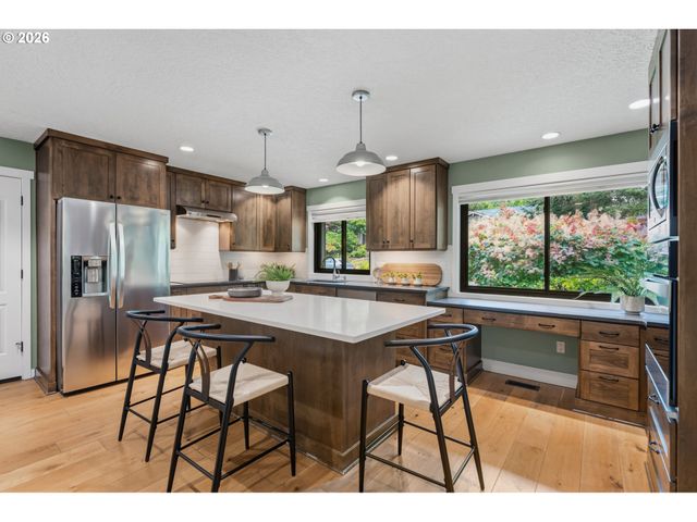 12395 Nw BIG FIR Cir, Portland, OR 97229