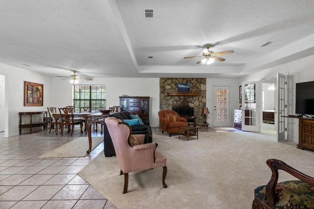 321 VZ County Road 2602, Wills Point, TX 75169