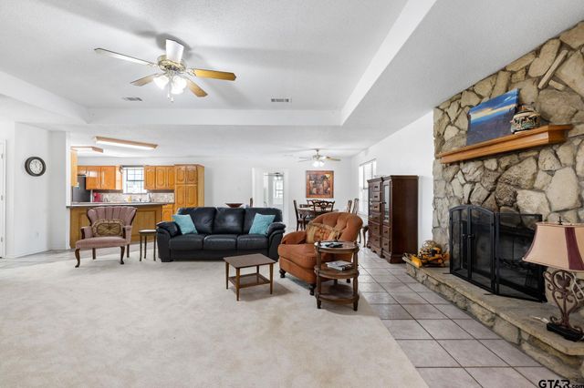 321 VZ County Road 2602, Wills Point, TX 75169