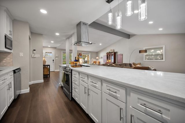 3234 High Lark Drive, Dallas, TX 75234