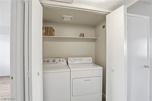 916 Rockview Drive 102, Las Vegas, NV 89128