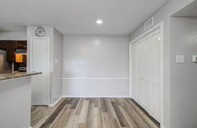 10101 S Gessner Road 405, Houston, TX 77071