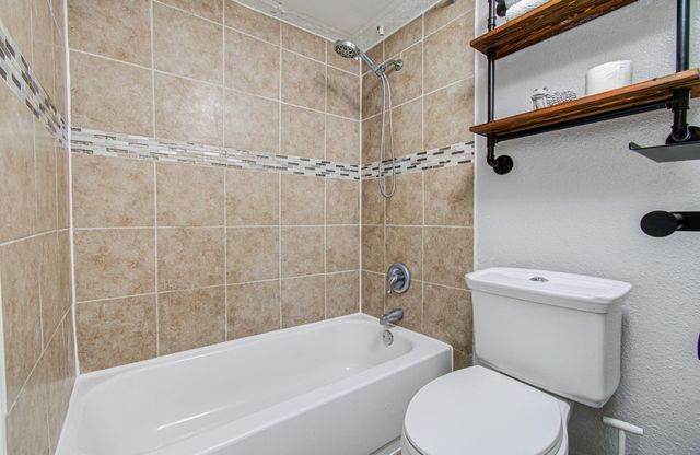 10101 S Gessner Road 405, Houston, TX 77071